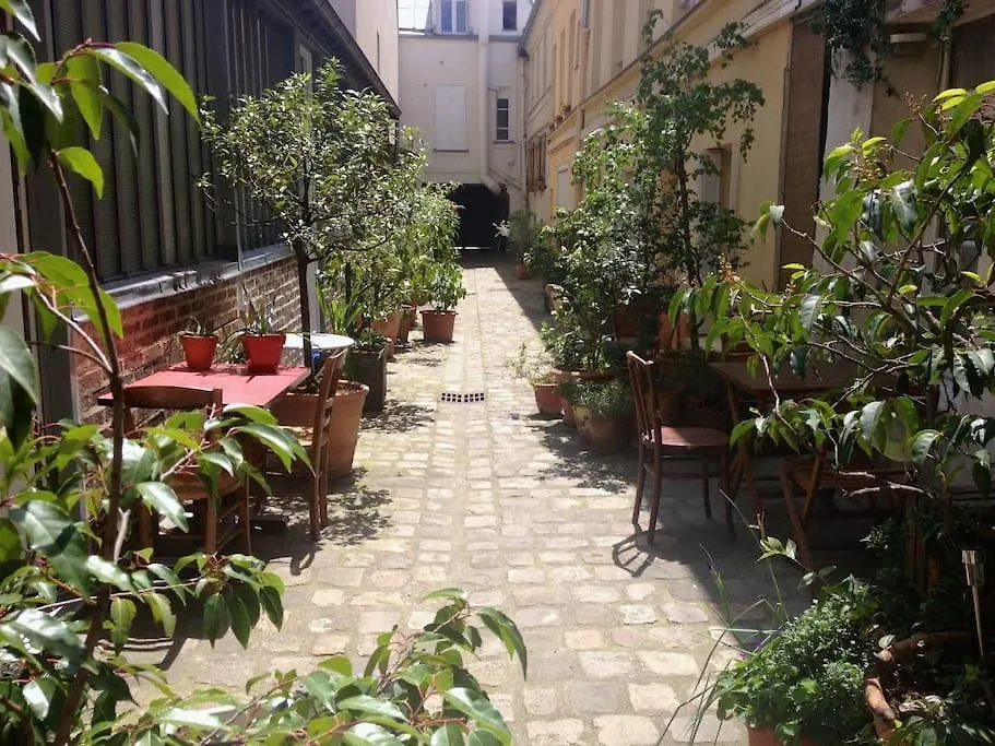 Apartment Peace And Greenery, Heart Of Paris