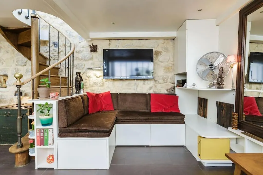 Peace And Greenery, Heart Of Apartment Paris